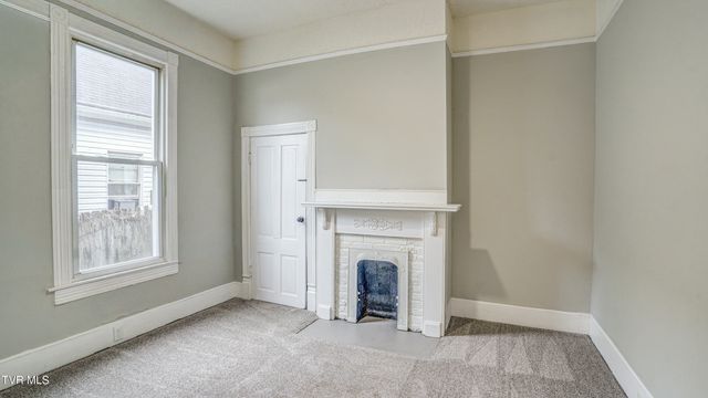 116 West Poplar Street, Johnson City, TN 37604