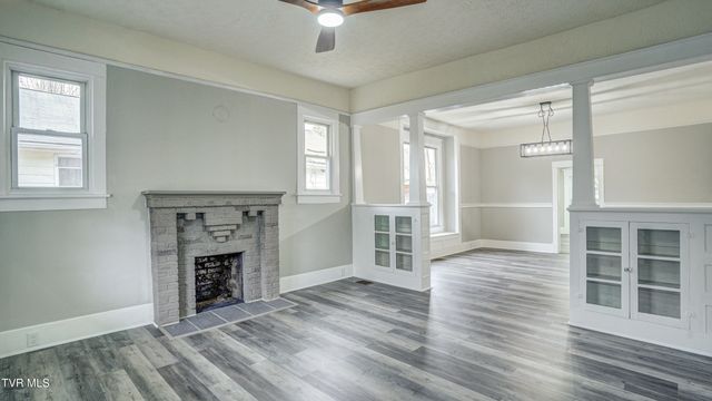 116 West Poplar Street, Johnson City, TN 37604