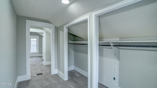 116 West Poplar Street, Johnson City, TN 37604