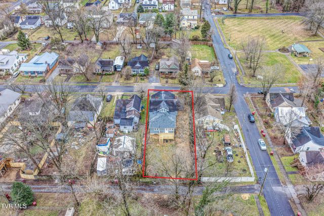 116 West Poplar Street, Johnson City, TN 37604