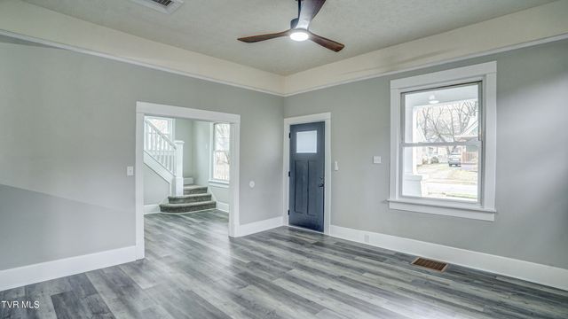 116 West Poplar Street, Johnson City, TN 37604