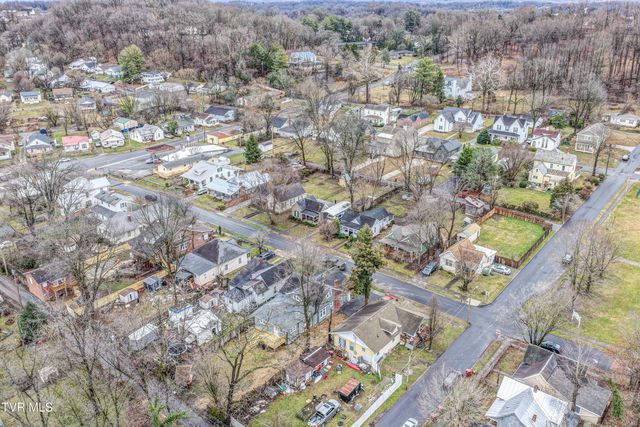 116 West Poplar Street, Johnson City, TN 37604