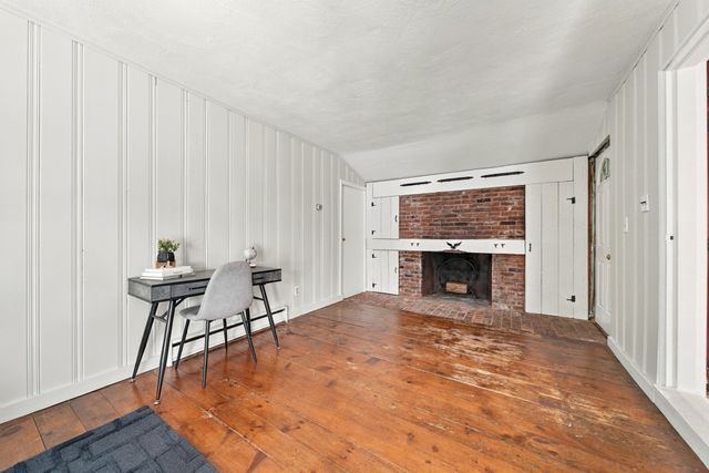 32 Curwen Rd, Peabody, MA 01960
