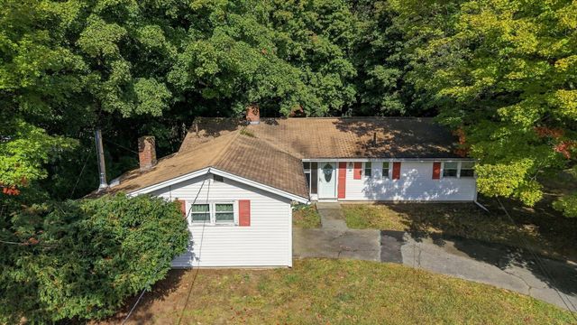 32 Curwen Rd, Peabody, MA 01960