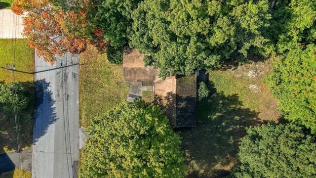 32 Curwen Rd, Peabody, MA 01960