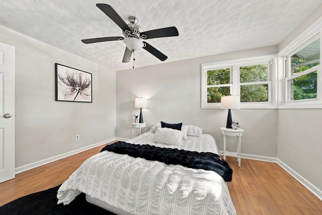 32 Curwen Rd, Peabody, MA 01960