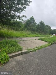 159 LITTLEWORTH RD, Manahawkin, NJ 08050