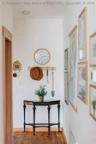 281 Highland Lane, Kenna, WV 25248