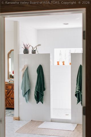 281 Highland Lane, Kenna, WV 25248