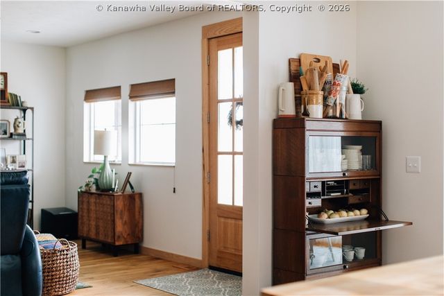 281 Highland Lane, Kenna, WV 25248