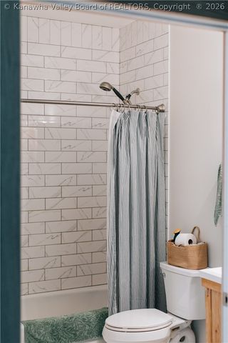 281 Highland Lane, Kenna, WV 25248