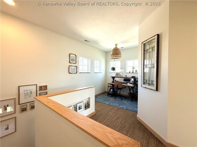 281 Highland Lane, Kenna, WV 25248