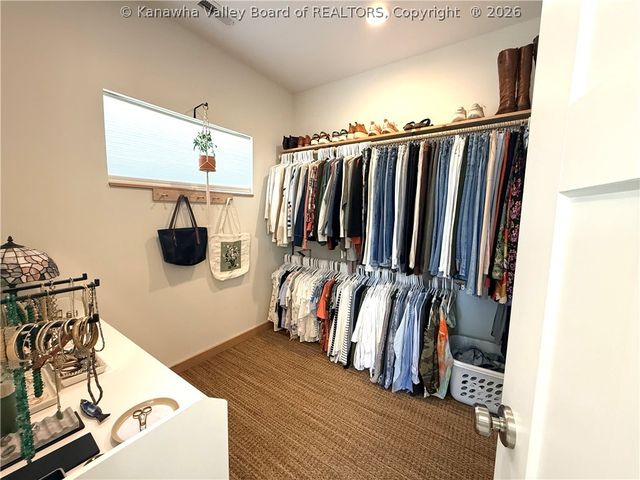 281 Highland Lane, Kenna, WV 25248