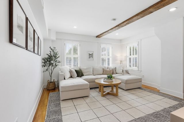 231 Main St 1, Boston, MA 02129