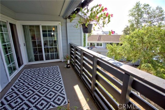 1083 Lakeview Terrace, Azusa, CA 91702