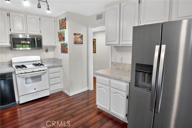 1083 Lakeview Terrace, Azusa, CA 91702