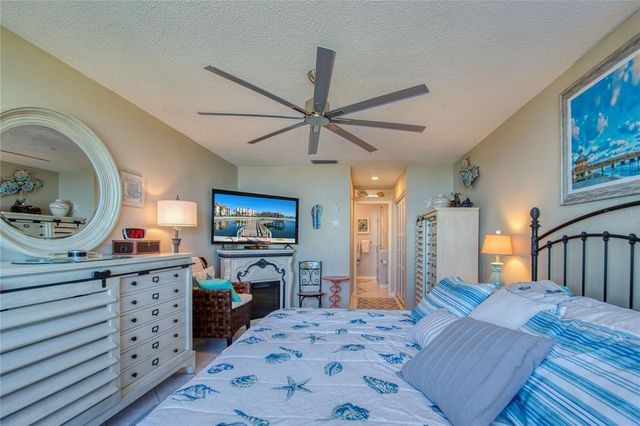 19029 US HIGHWAY 19 N 32B, Clearwater, FL 33764