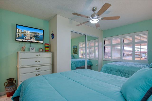 19029 US HIGHWAY 19 N 32B, Clearwater, FL 33764