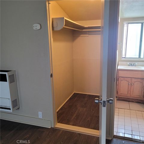 1331 W 92nd, Los Angeles, CA 90044