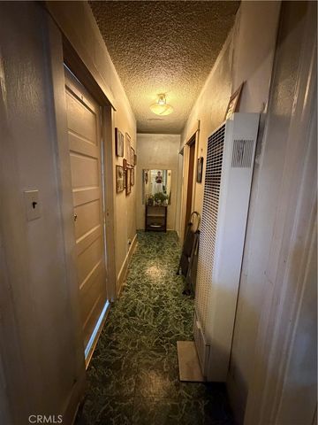 1331 W 92nd, Los Angeles, CA 90044