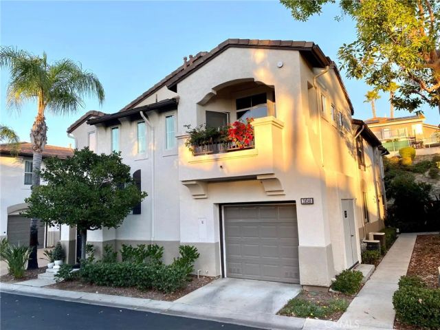 39246 Mango F, Murrieta, CA 92563