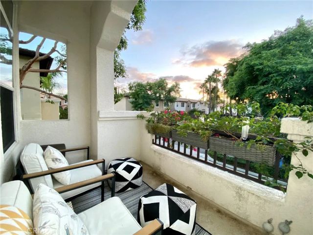 39246 Mango F, Murrieta, CA 92563