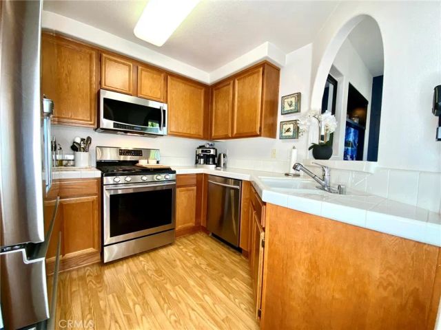 39246 Mango F, Murrieta, CA 92563