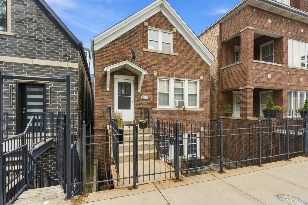 2315 S HOYNE Avenue, Chicago, IL 60608 — exterior