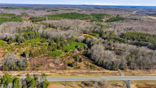 8015 E US Highway 64, Thomasville, NC 27360