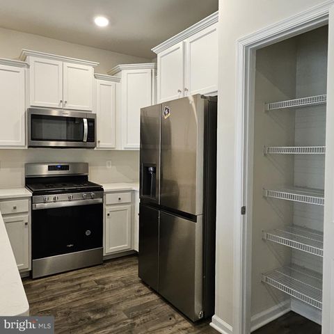 48 PEREGRINE WAY, Burlington, NJ 08016