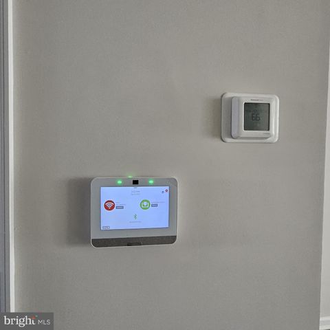 48 PEREGRINE WAY, Burlington, NJ 08016