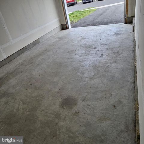 48 PEREGRINE WAY, Burlington, NJ 08016