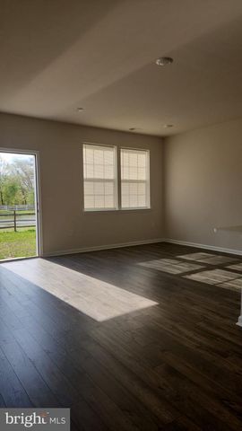 48 PEREGRINE WAY, Burlington, NJ 08016