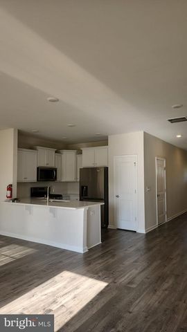 48 PEREGRINE WAY, Burlington, NJ 08016