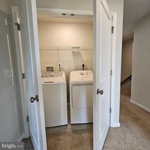 48 PEREGRINE WAY, Burlington, NJ 08016