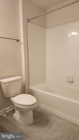 48 PEREGRINE WAY, Burlington, NJ 08016