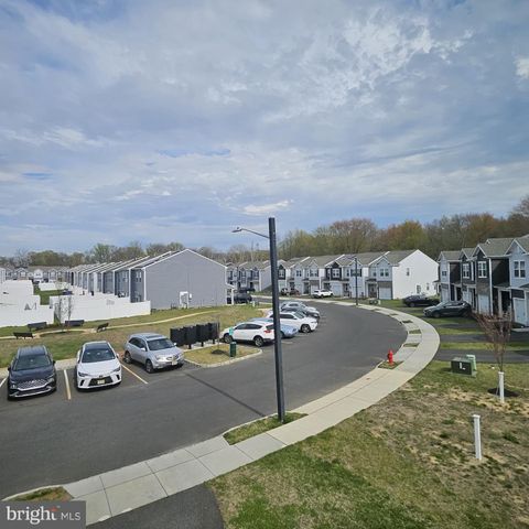 48 PEREGRINE WAY, Burlington, NJ 08016