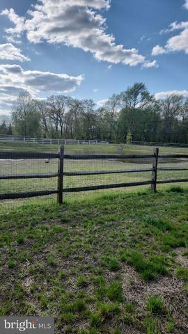 48 PEREGRINE WAY, Burlington, NJ 08016