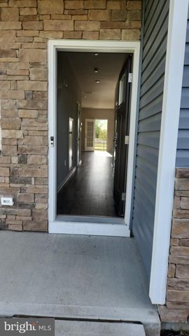 48 PEREGRINE WAY, Burlington, NJ 08016