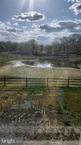 48 PEREGRINE WAY, Burlington, NJ 08016