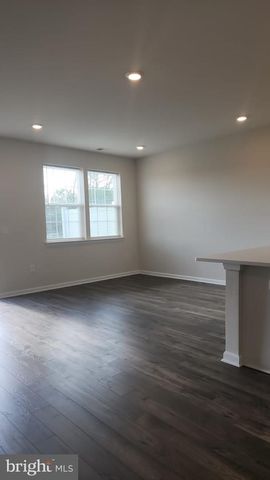 48 PEREGRINE WAY, Burlington, NJ 08016