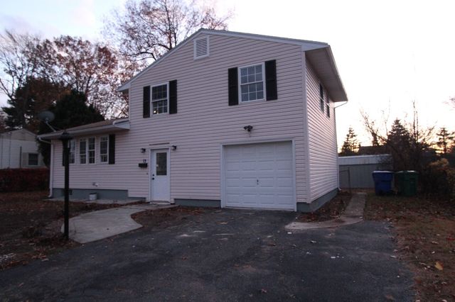 13 Patton Road, Bloomfield, CT 06002