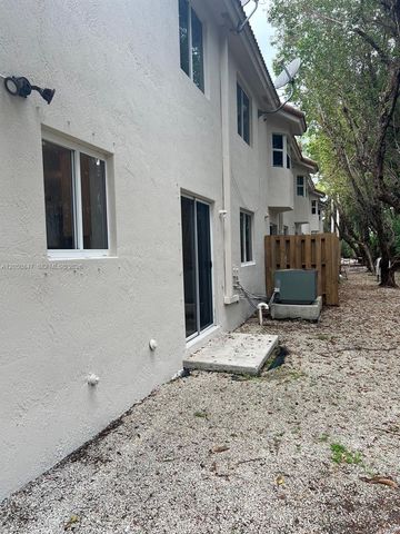 2911 SE 13th Rd 106-40, Homestead, FL 33035