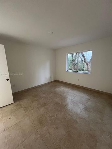 2911 SE 13th Rd 106-40, Homestead, FL 33035