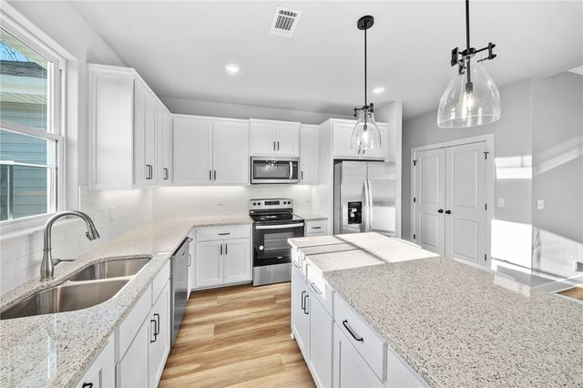 3 Ceres Circle, Bella Vista, AR 72715