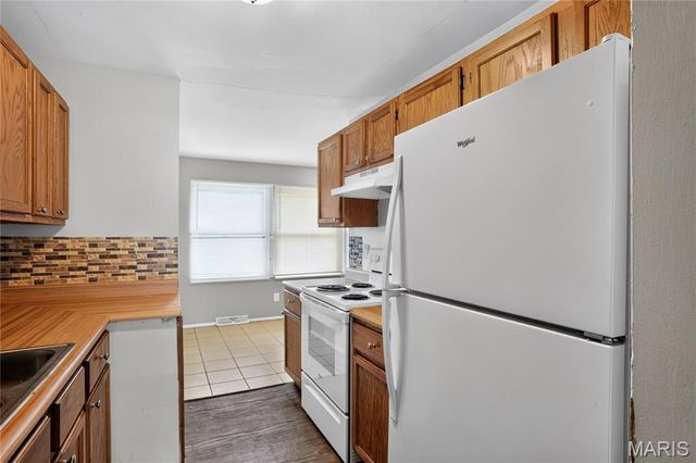 11154 Mammoth Drive, St Louis, MO 63136