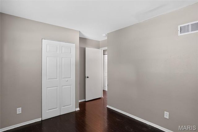 11154 Mammoth Drive, St Louis, MO 63136