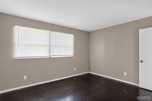 11154 Mammoth Drive, St Louis, MO 63136