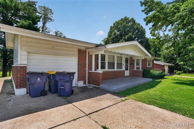 11154 Mammoth Drive, St Louis, MO 63136