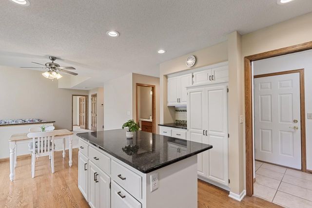 8079 Spruce Trail, Eden Prairie, MN 55347